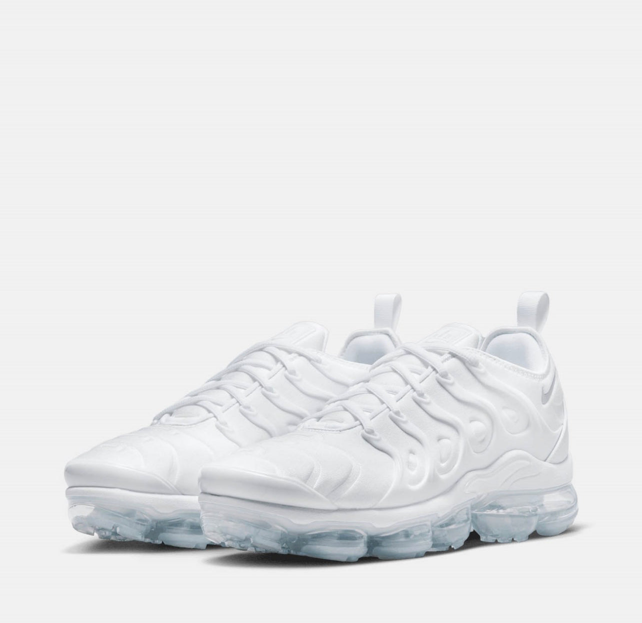 Air Vapormax Plus “Triple White”