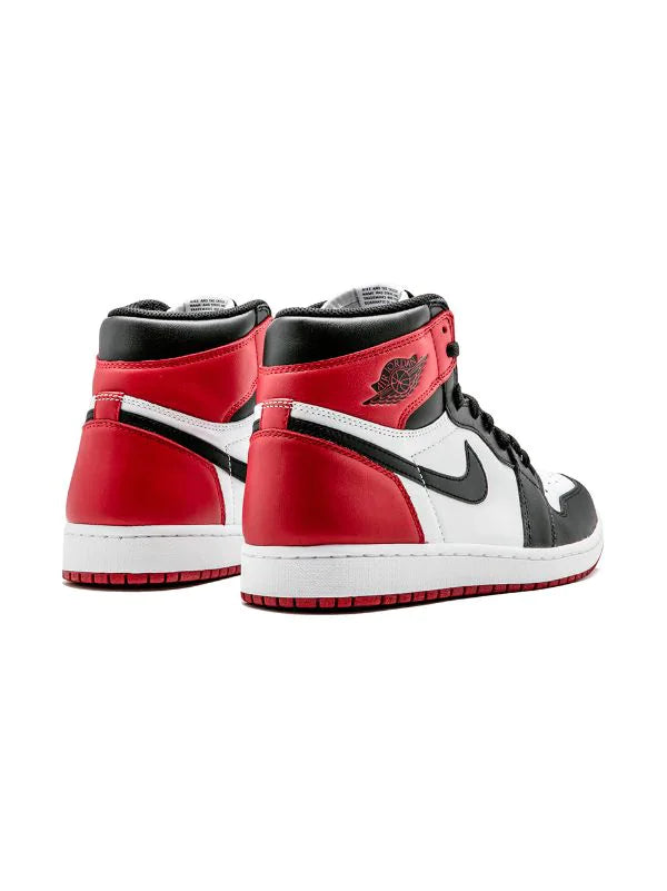 Air Jordan 1 Retro High OG — Black Toe